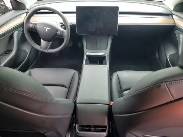 5YJ3E1EA2PF699715 2023 TESLA MODEL 3 - Image 8