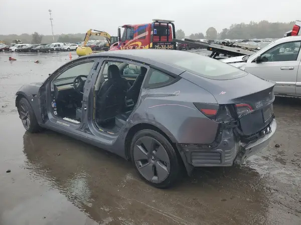 5YJ3E1EA2PF700054 2023 TESLA MODEL 3 - Image 2