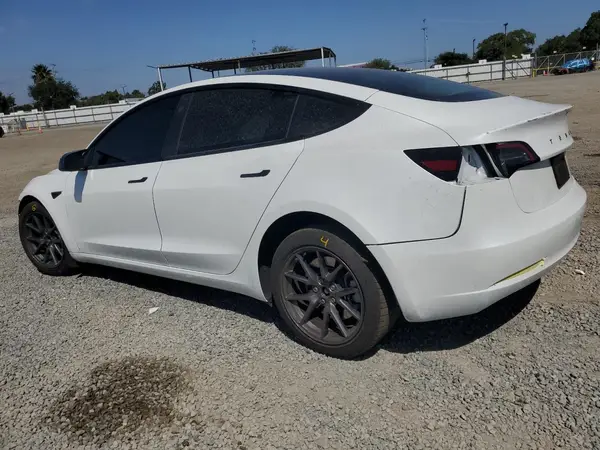 5YJ3E1EA2PF700362 2023 TESLA MODEL 3 - Image 2