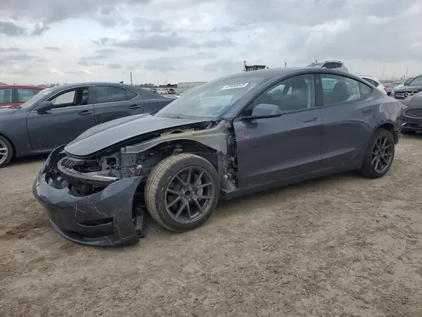 5YJ3E1EA2PF701205 2023 TESLA MODEL 3 - Image 1