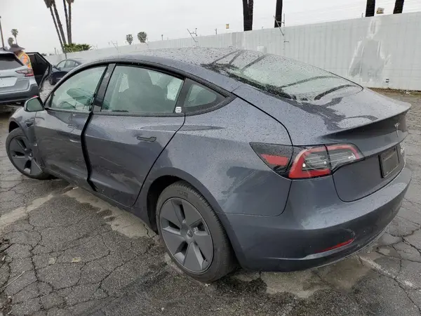 5YJ3E1EA2PF708297 2023 TESLA MODEL 3 - Image 2