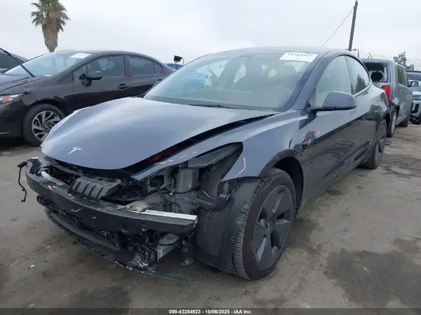 5YJ3E1EA2PF713936 2023 TESLA MODEL 3 - Image 2