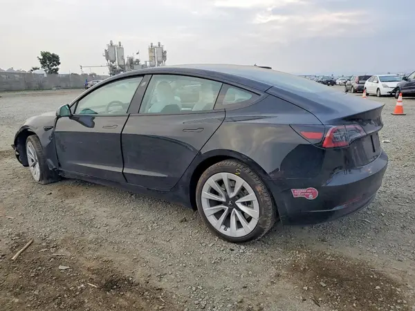 5YJ3E1EA2PF715850 2023 TESLA MODEL 3 - Image 2