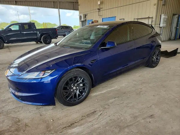 5YJ3E1EA2RF717648 2024 TESLA MODEL 3 - Image 1