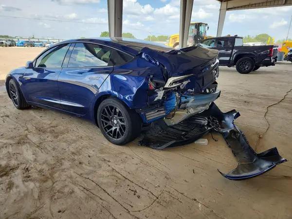 5YJ3E1EA2RF717648 2024 TESLA MODEL 3 - Image 2