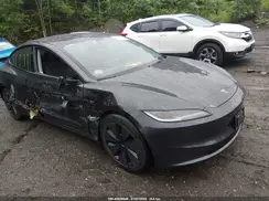 5YJ3E1EA2RF721103 2024 TESLA MODEL 3