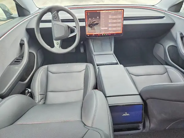 5YJ3E1EA2RF721179 2024 TESLA MODEL 3 - Image 8