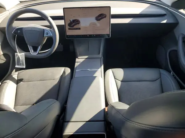 5YJ3E1EA2RF725233 2024 TESLA MODEL 3 - Image 8