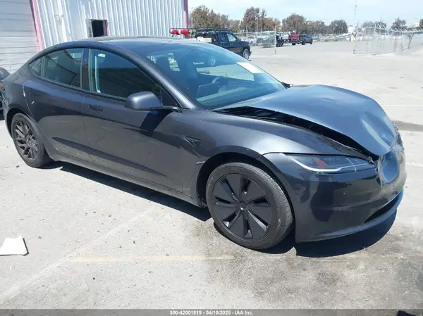 5YJ3E1EA2RF726012 2024 TESLA MODEL 3 - Image 1