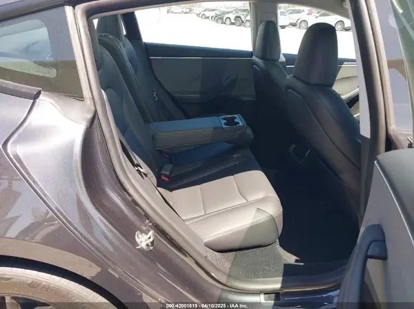 5YJ3E1EA2RF726012 2024 TESLA MODEL 3 - Image 8