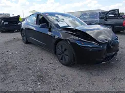 5YJ3E1EA2RF726656 2024 TESLA MODEL 3