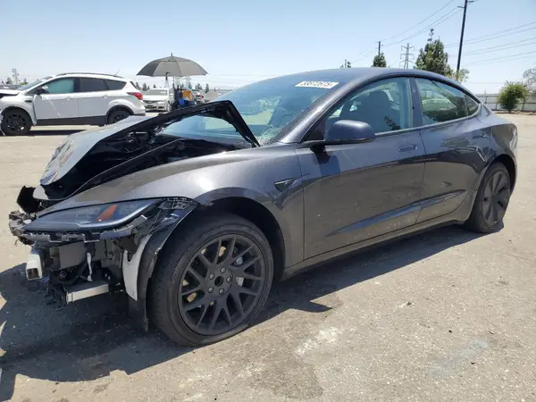 5YJ3E1EA2RF727628 2024 TESLA MODEL 3 - Image 1