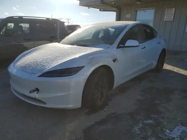 5YJ3E1EA2RF729721 2024 TESLA MODEL 3 - Image 1