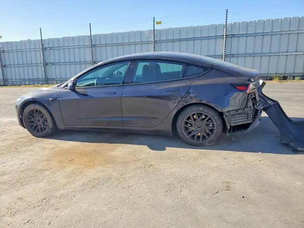 5YJ3E1EA2RF731095 2024 TESLA MODEL 3 - Image 2