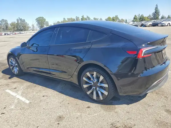 5YJ3E1EA2RF738886 2024 TESLA MODEL 3 - Image 2