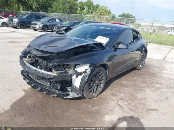 5YJ3E1EA2RF741724 2024 TESLA MODEL 3 - Image 2