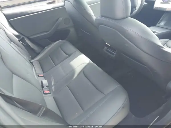 5YJ3E1EA2RF741724 2024 TESLA MODEL 3 - Image 8