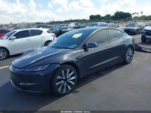 5YJ3E1EA2RF741805 2024 TESLA MODEL 3 - Image 2