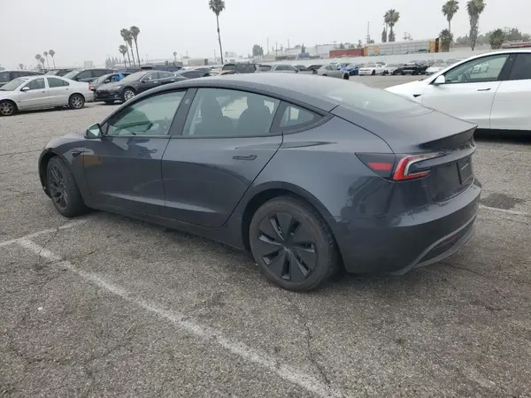 5YJ3E1EA2RF743280 2024 TESLA MODEL 3 - Image 2