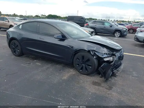 5YJ3E1EA2RF743635 2024 TESLA MODEL 3 - Image 1