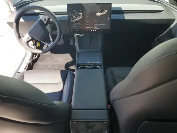 5YJ3E1EA2RF744557 2024 TESLA MODEL 3 - Image 8
