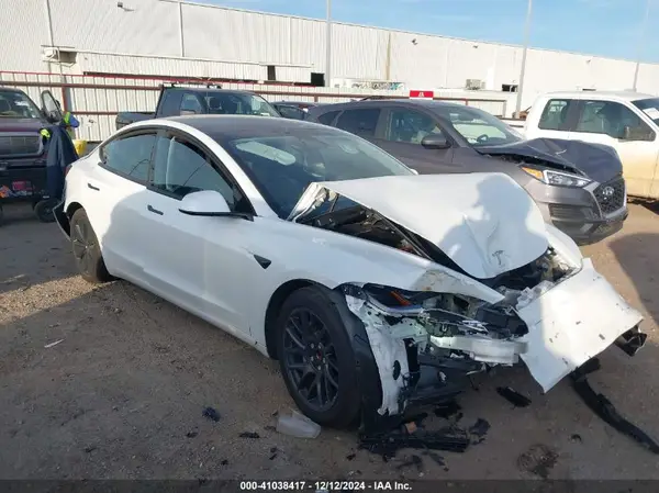 5YJ3E1EA2RF747460 2024 TESLA MODEL 3 - Image 1