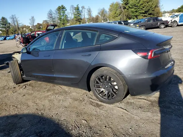 5YJ3E1EA2RF748687 2024 TESLA MODEL 3 - Image 2