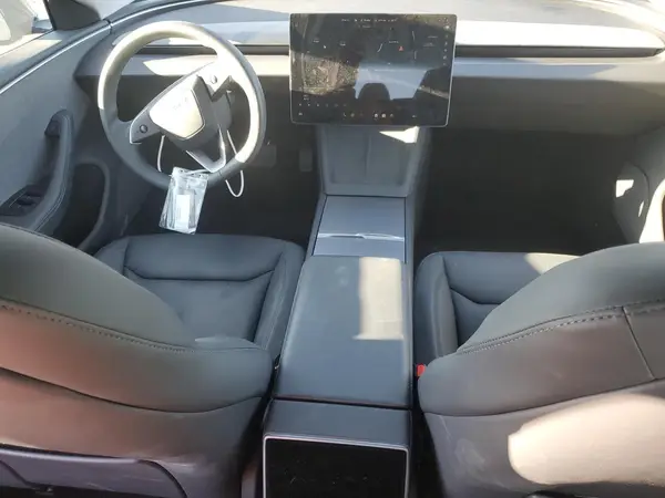 5YJ3E1EA2RF748687 2024 TESLA MODEL 3 - Image 8