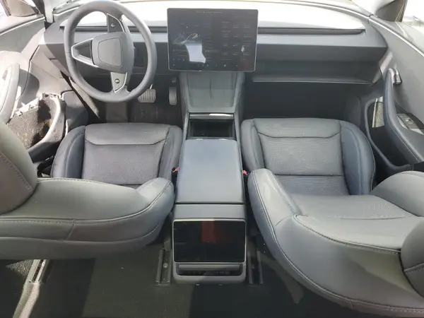5YJ3E1EA2RF748978 2024 TESLA MODEL 3 - Image 8