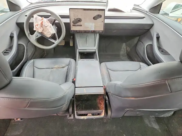 5YJ3E1EA2RF749919 2024 TESLA MODEL 3 - Image 8
