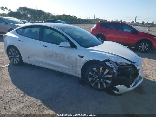 5YJ3E1EA2RF751296 2024 TESLA MODEL 3 - Image 1