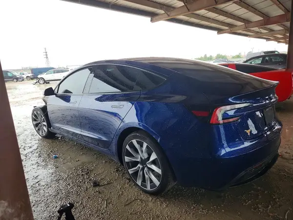 5YJ3E1EA2RF751881 2024 TESLA MODEL 3 - Image 2