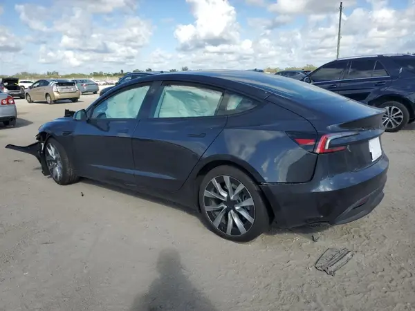 5YJ3E1EA2RF752321 2024 TESLA MODEL 3 - Image 2
