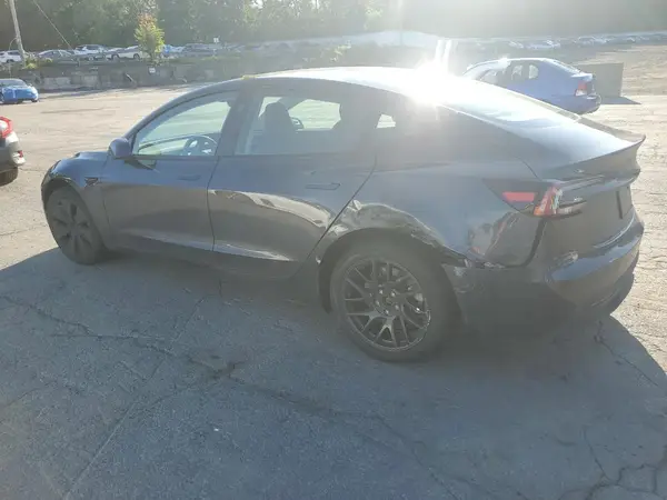 5YJ3E1EA2RF755851 2024 TESLA MODEL 3 - Image 2