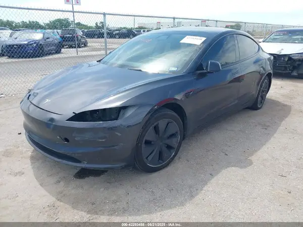 5YJ3E1EA2RF761519 2024 TESLA MODEL 3 - Image 2
