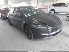 5YJ3E1EA2RF761536 2024 TESLA MODEL 3