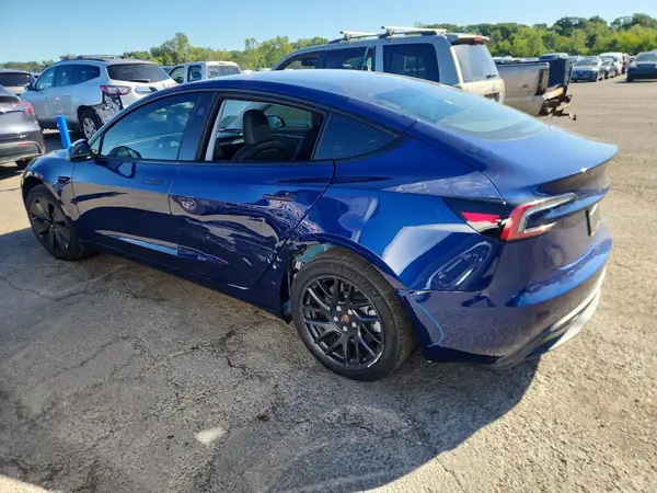 5YJ3E1EA2RF766154 2024 TESLA MODEL 3 - Image 2