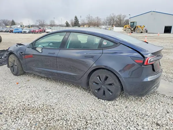 5YJ3E1EA2RF770673 2024 TESLA MODEL 3 - Image 2