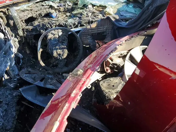 5YJ3E1EA2RF800870 2024 TESLA MODEL 3 - Image 8