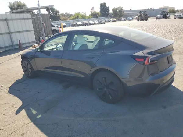 5YJ3E1EA2RF800898 2024 TESLA MODEL 3 - Image 2
