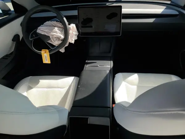 5YJ3E1EA2RF800898 2024 TESLA MODEL 3 - Image 8