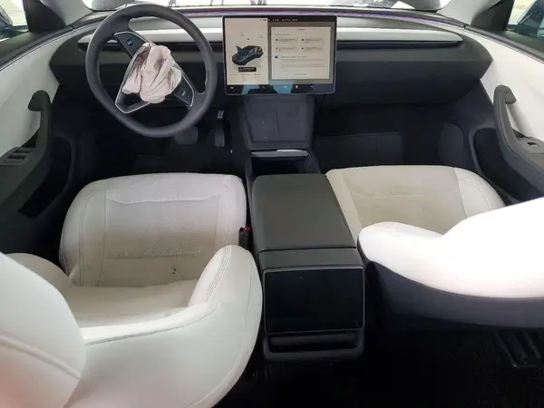 5YJ3E1EA2RF801582 2024 TESLA MODEL 3 - Image 8
