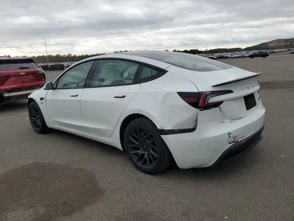 5YJ3E1EA2RF815384 2024 TESLA MODEL 3 - Image 2