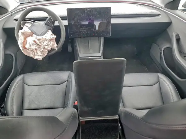 5YJ3E1EA2RF815451 2024 TESLA MODEL 3 - Image 8