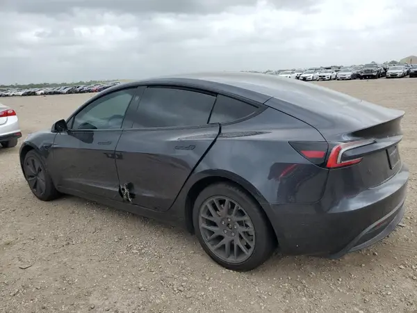 5YJ3E1EA2RF822321 2024 TESLA MODEL 3 - Image 2
