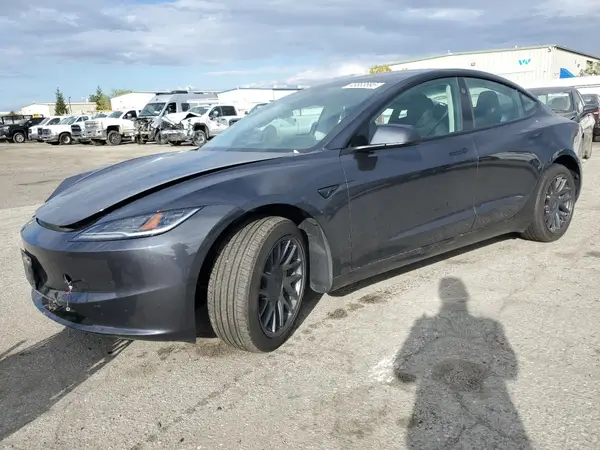 5YJ3E1EA2RF824179 2024 TESLA MODEL 3 - Image 1