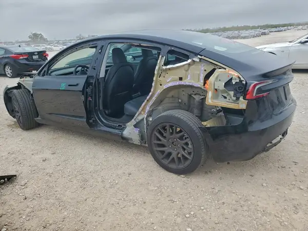 5YJ3E1EA2RF841693 2024 TESLA MODEL 3 - Image 2