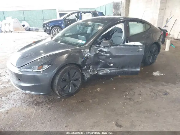 5YJ3E1EA2RF847591 2024 TESLA MODEL 3 - Image 2