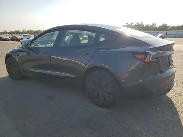 5YJ3E1EA2RF853178 2024 TESLA MODEL 3 - Image 2