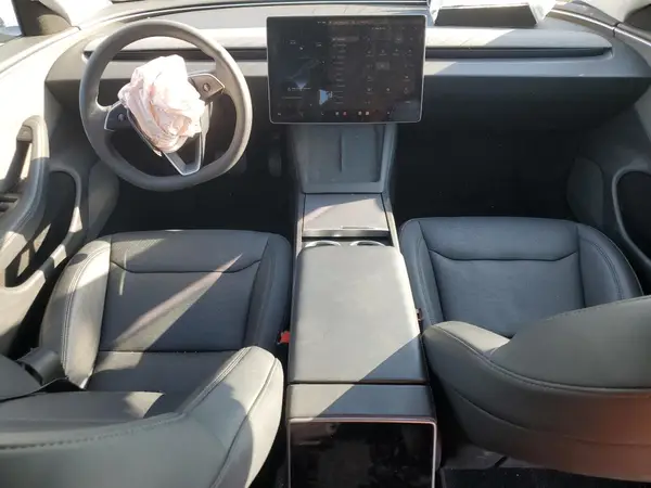 5YJ3E1EA2RF853178 2024 TESLA MODEL 3 - Image 8